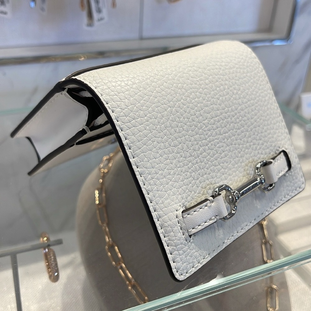 MICHAEL KORS Carson Small Pebbled Leather Wallet
OPTIC WHITE
NWT - Picture 11 of 16